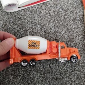 1998 Hot Wheels Cement Mixer Truck
